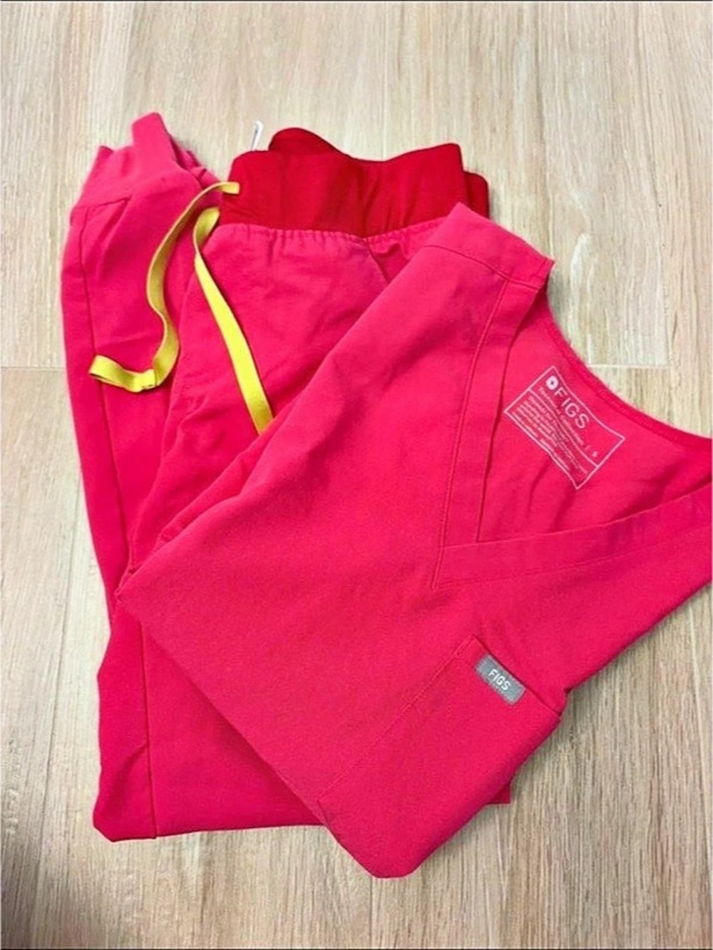 FIGS Technical Collection Scrub set